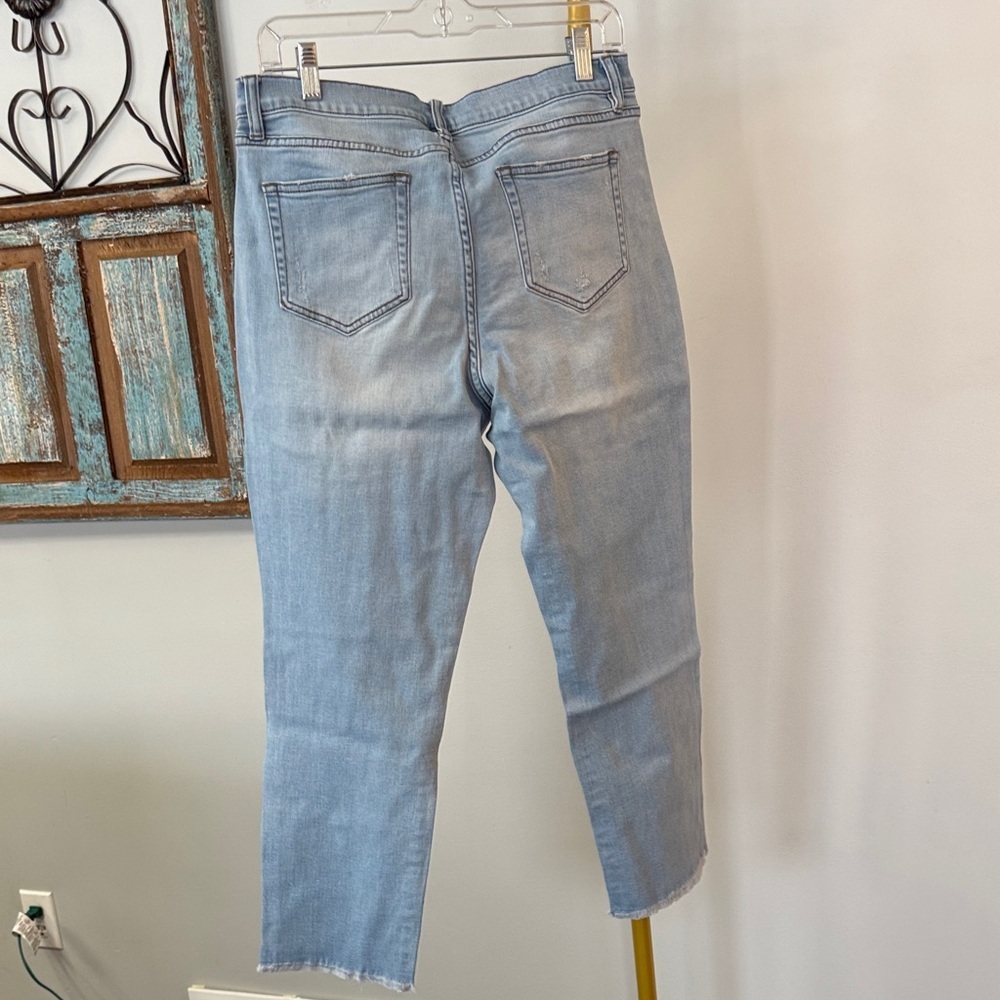Soho Stretchy patchwork distressed hem Jeans NWT 12 - Picture 7 of 16